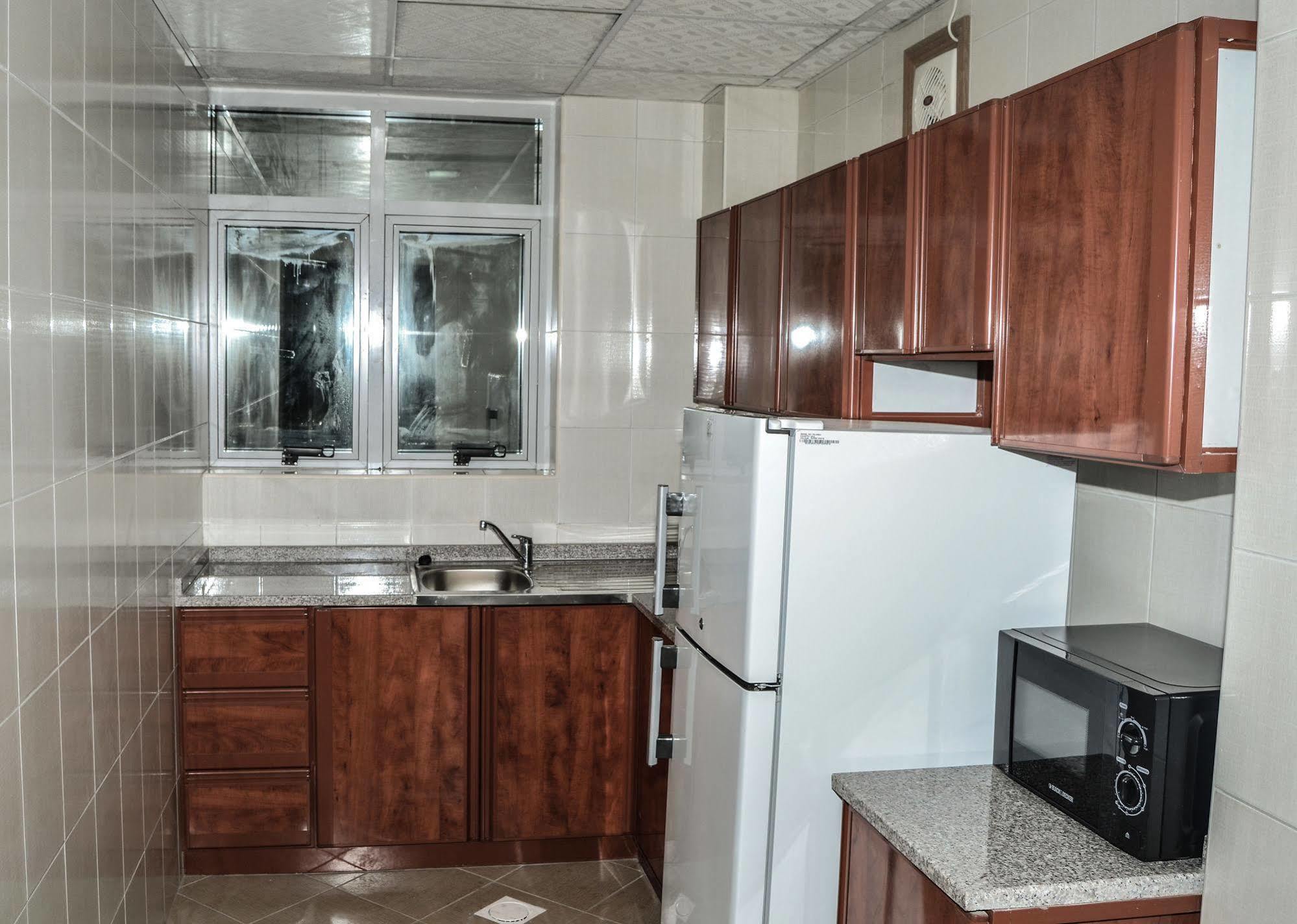 Al Khaleej Plaza Furnished Apartments Llc Adżman Zewnętrze zdjęcie